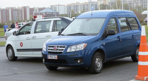 Водителей с 10-летним стажем ждет замена прав: штраф в 30 000 рублей за игнорирование новых требований