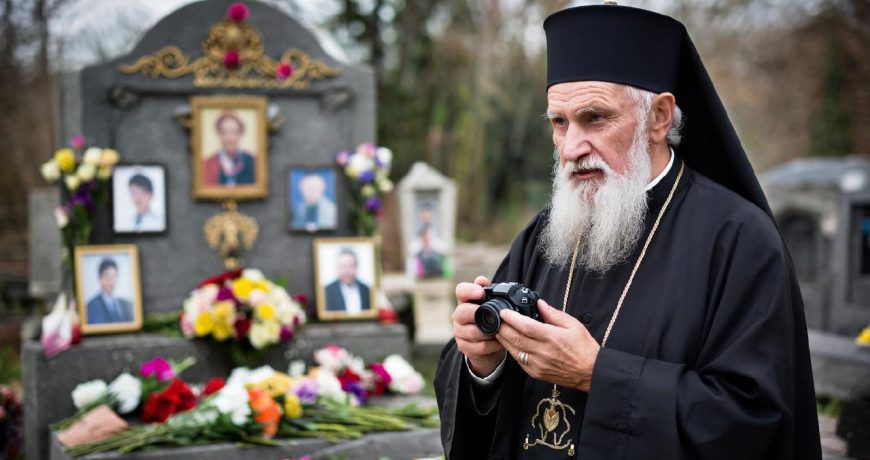 установка фото на могиле
