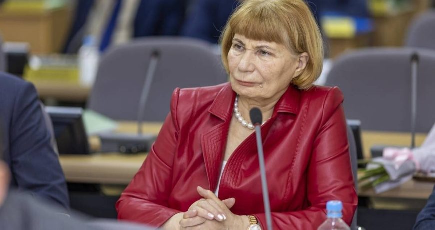 депутат Суханкина