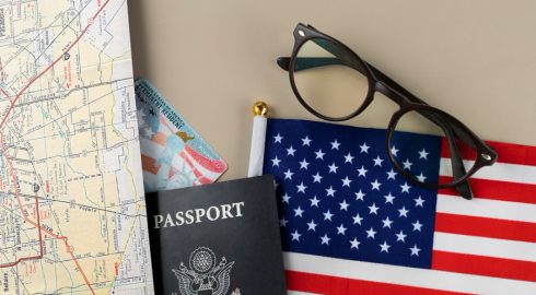 Россияне смогут получать визы США в Варшаве и Астане