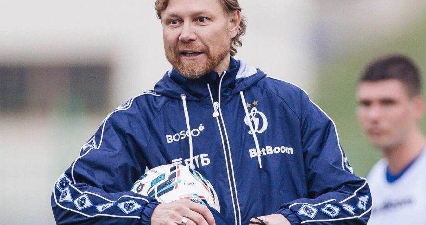 Валерий Карпин